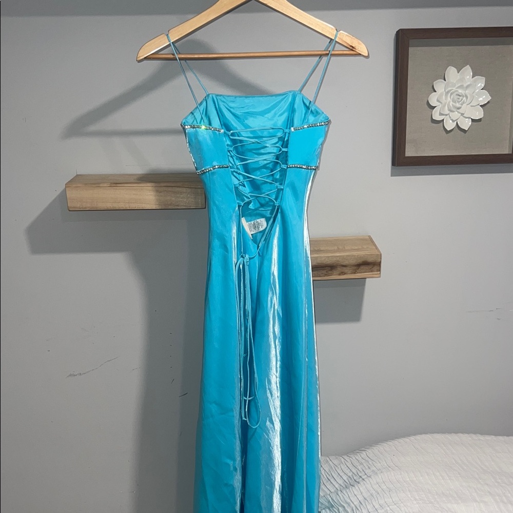 Cache vintage silky Blue iridescent Prom Dress - Picture 10 of 12